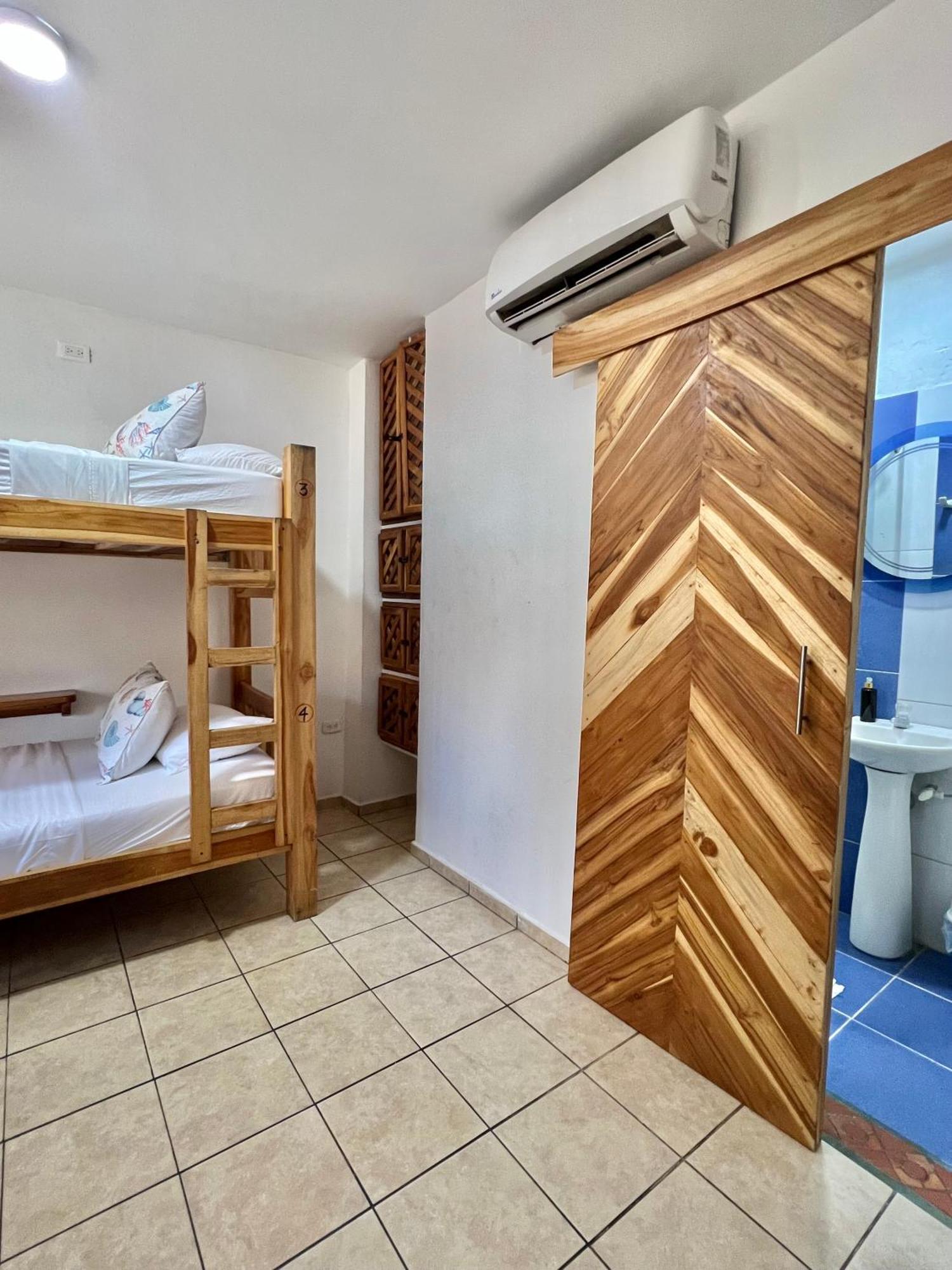 Hostel Beach House Rincón 外观 照片