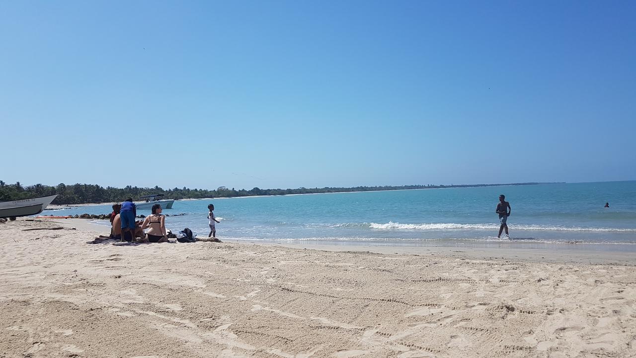 Hostel Beach House Rincón 外观 照片