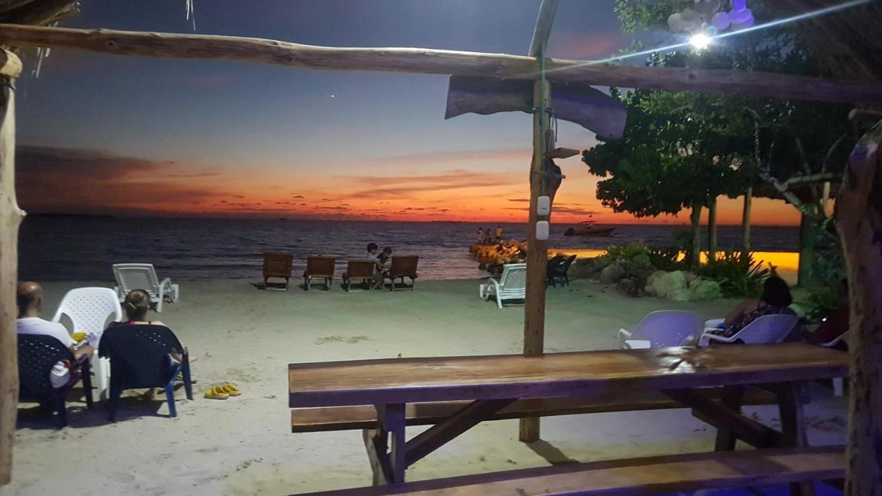 Hostel Beach House Rincón 外观 照片
